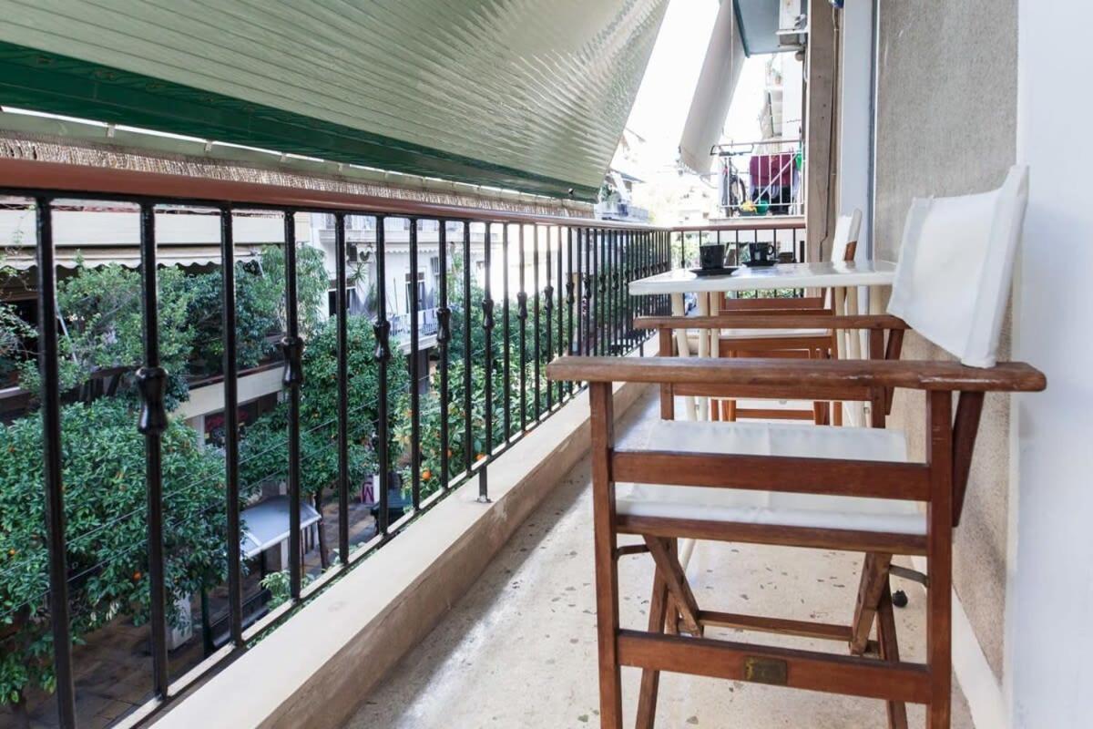 Charming Vintage 2Br Apartment With Balcony In Koukaki Афины Экстерьер фото